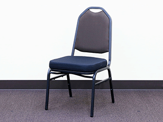 長時間座っても疲れない椅子を用意